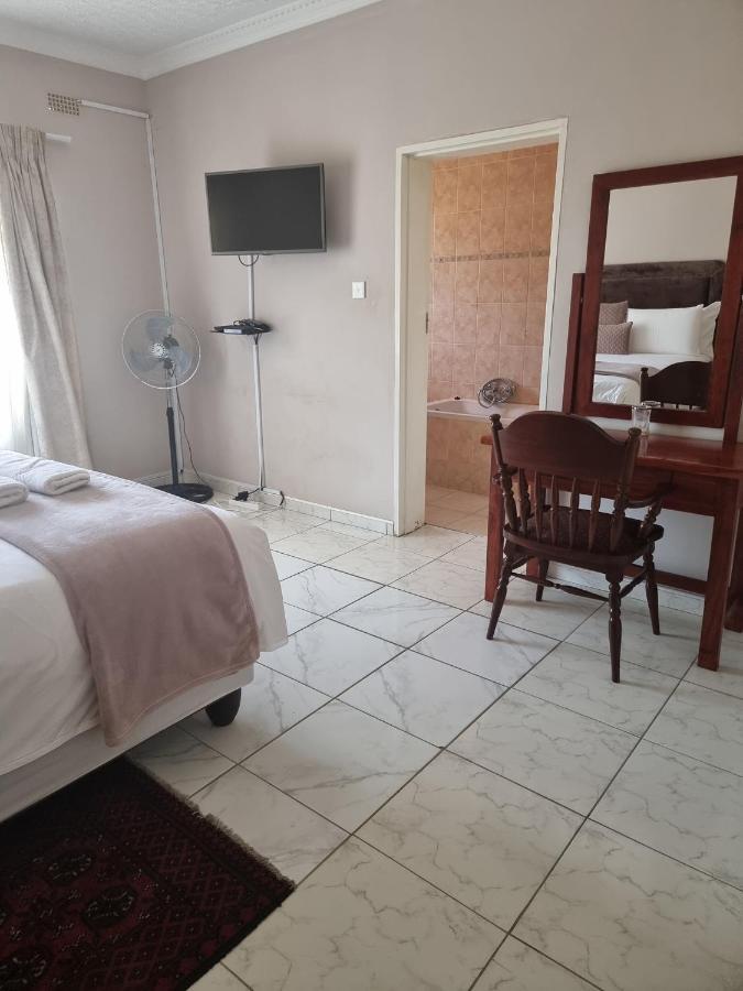 Palm Villa Harare Luaran gambar